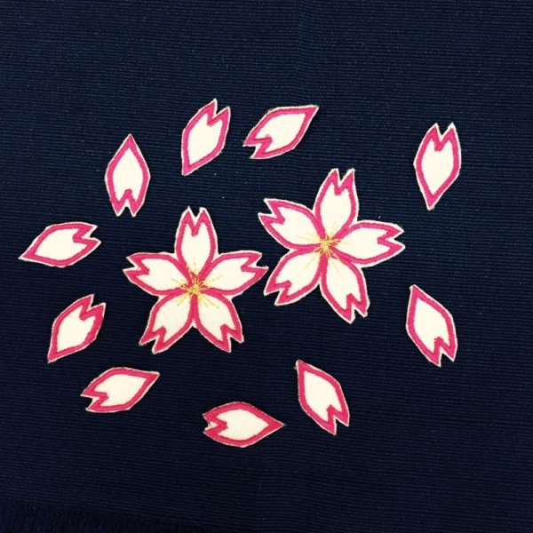 画像1: 桜花びら10枚+桜花2枚入り　線刺繍 (1)